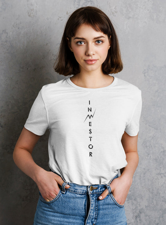 Front view of minimalist investor T-shirt in premium cotton.